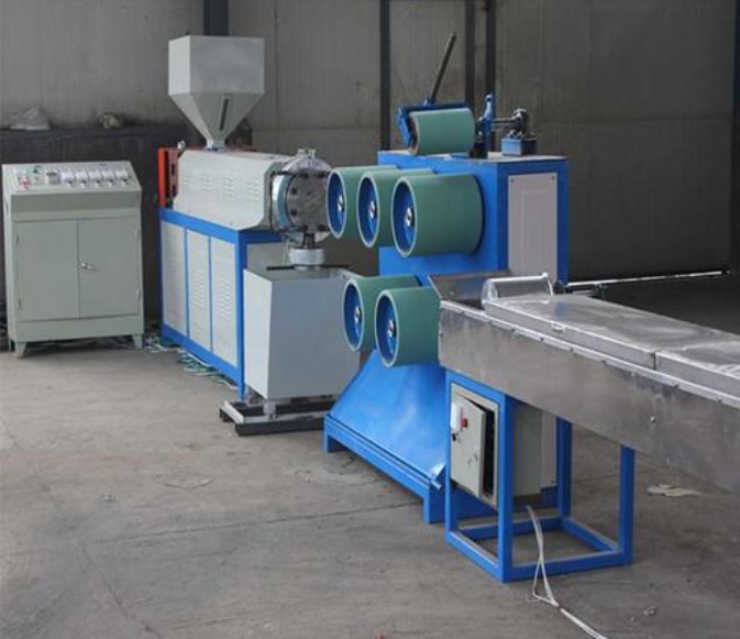 “三科變頻器”