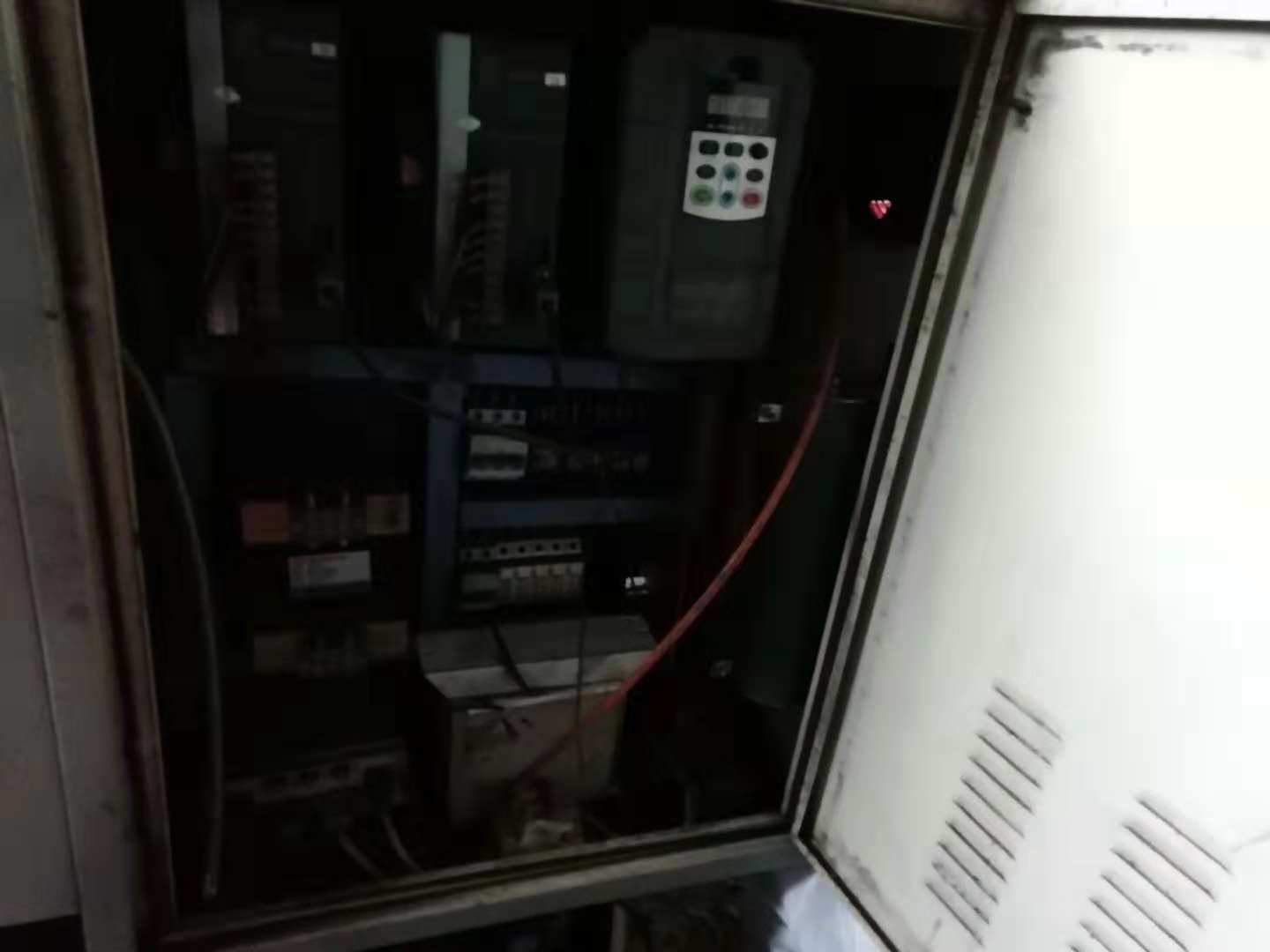 “三科變頻器”