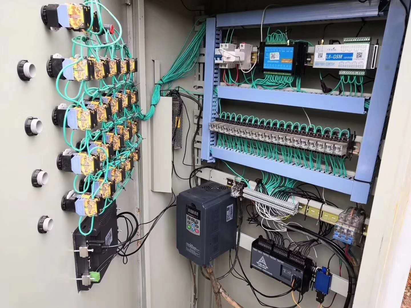 “三科冷水機變頻器”